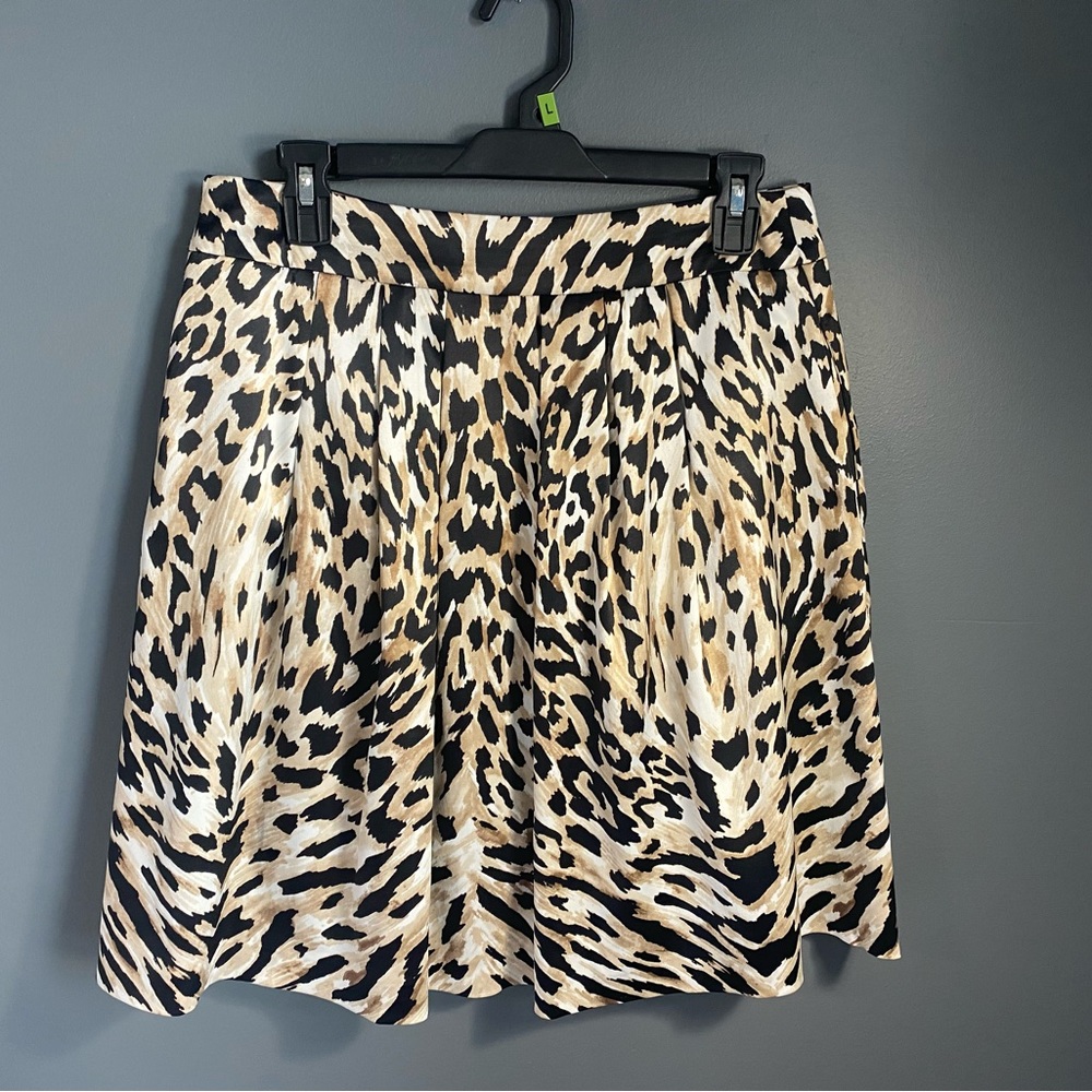 White House Black Market animal print skirt, size 6